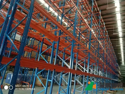Kích thước pallet ảnh hưởng như thế nào đến thiết kế giá đỡ pallet và bố trí kho